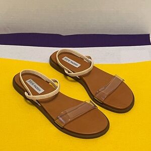 NWOT Steve Madden Brown and Clear Strap Sandals. Size 8.5. Never Worn. Cute!